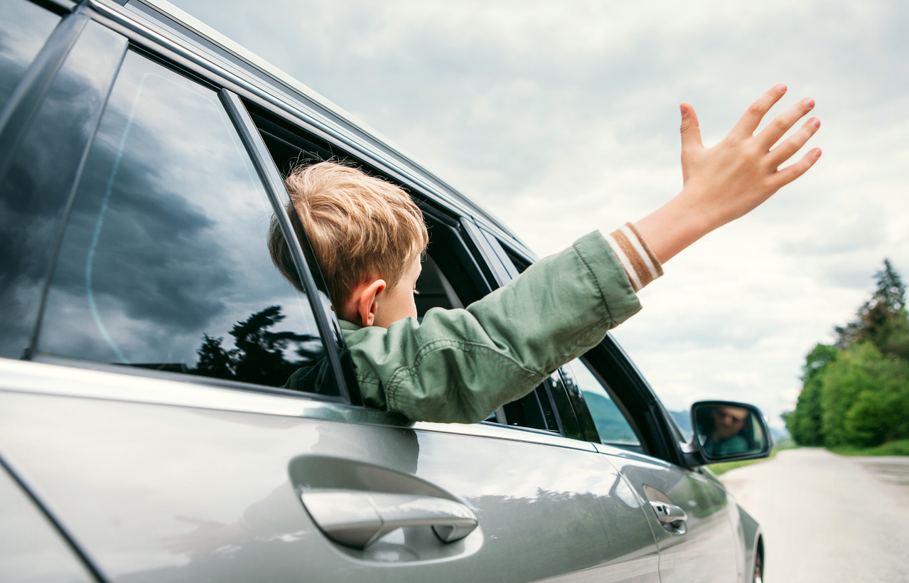 At What Age Can Kids Sit in the Front Seat of a Car in Georgia?